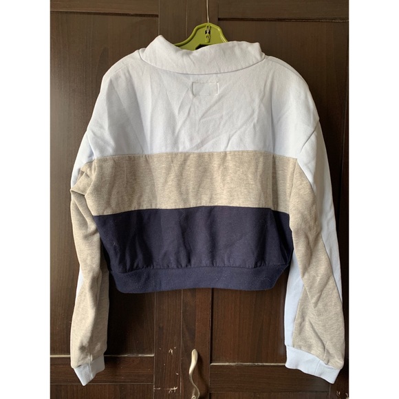 SWS Active Cropped Half Zip Sweater - Picture 2 of 3